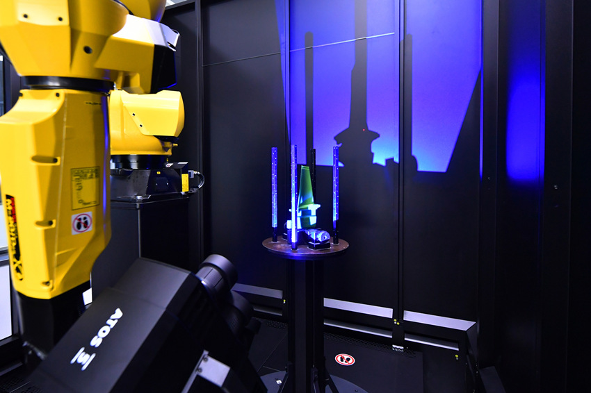 国内首个燃机智慧制造基地高温透平叶片精铸数字化产线。刘岗供图